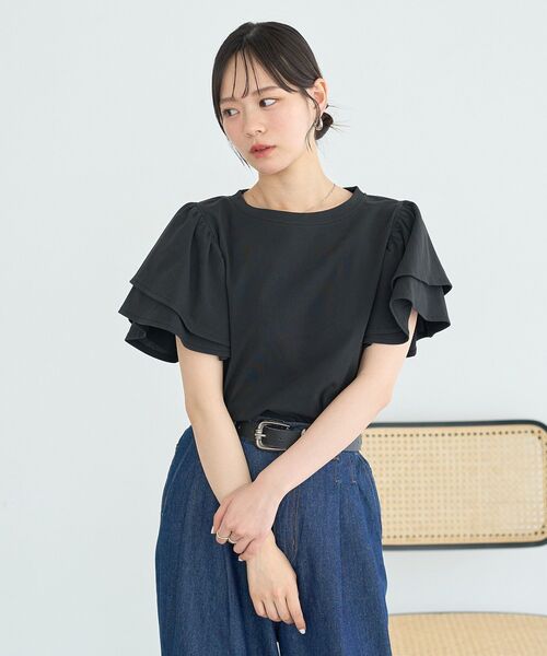 earth music&ecology(アースミュージックアンドエコロジー)の「フリルスリーブプルオーバー(Tシャツ/カットソー・レディース・杢グレー/オフホワイト/ブラック・FREE)」の7枚目の写真