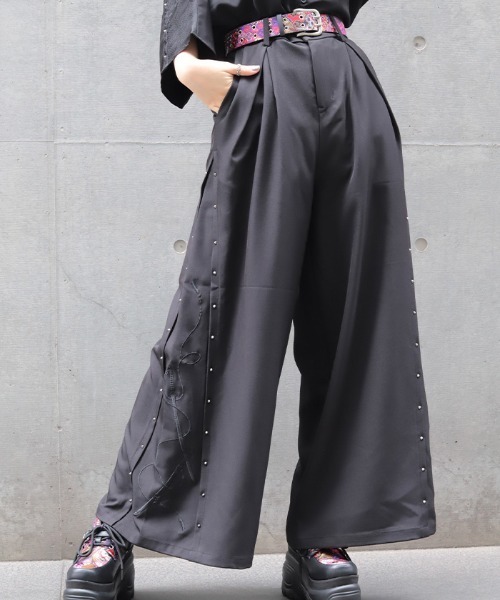 REZEN（リゼン）の「刀×スタッズ袴パンツ（その他パンツ・メンズ・ライトグレー/ブラック/ローズ/ブルーパープル・SMALL/MEDIUM/LARGE）」の2枚目の写真