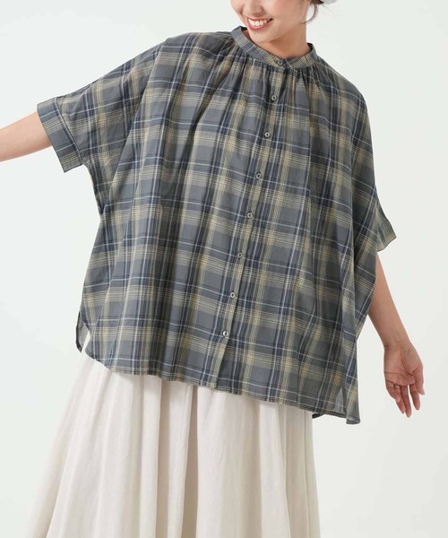HEART MARKET(ハートマーケット)の「ふわ軽コットンシアー半袖チュニック(シャツ/ブラウス・レディース・ベージュ/チャコールグレー/グリーン/ブラック/ネイビー系/ナチュラル・FREE)」の1枚目の写真