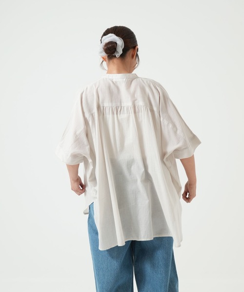 HEART MARKET(ハートマーケット)の「ふわ軽コットンシアー半袖チュニック(シャツ/ブラウス・レディース・ベージュ/チャコールグレー/グリーン/ブラック/ネイビー系/ナチュラル・FREE)」の15枚目の写真