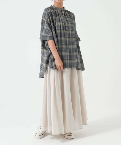 HEART MARKET(ハートマーケット)の「ふわ軽コットンシアー半袖チュニック(シャツ/ブラウス・レディース・ベージュ/チャコールグレー/グリーン/ブラック/ネイビー系/ナチュラル・FREE)」の7枚目の写真