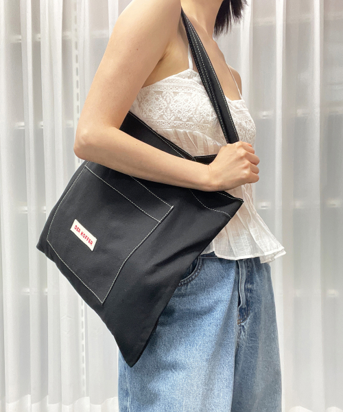 DER KOFFER（デルコッファー）の「SHOPPER POCKET BAG [BLACK]（エコバッグ/サブバッグ・レディース・その他・FREE）」の3枚目の写真