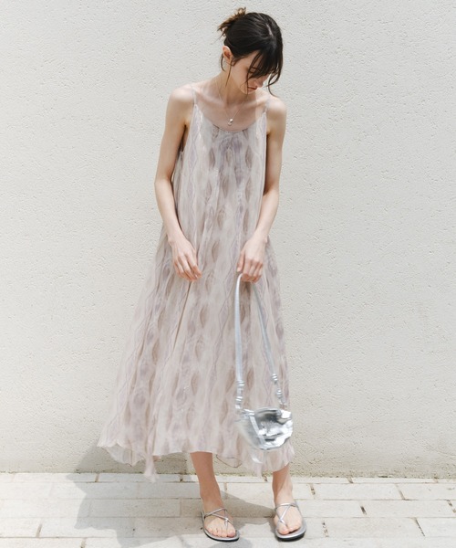 tageechita（タジチタ）の「【tageechita】ニュアンスアートプリントキャミワンピース（ワンピース・レディース・ライトベージュ・M/S/L）」の18枚目の写真