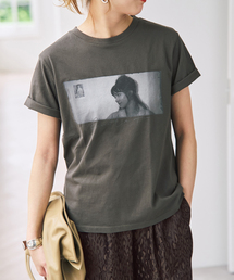 Spick & Span（スピックアンドスパン）の「TRICOMER /トリコメル Jean-Luc LOGO TEE（Tシャツ/カットソー）」