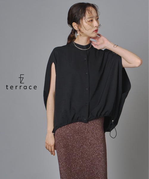 terrace(テラス)の「バルーンシルエットシャツベスト(シャツ/ブラウス・レディース・オフホワイト/チャコール/ブラック・FREE)」の2枚目の写真