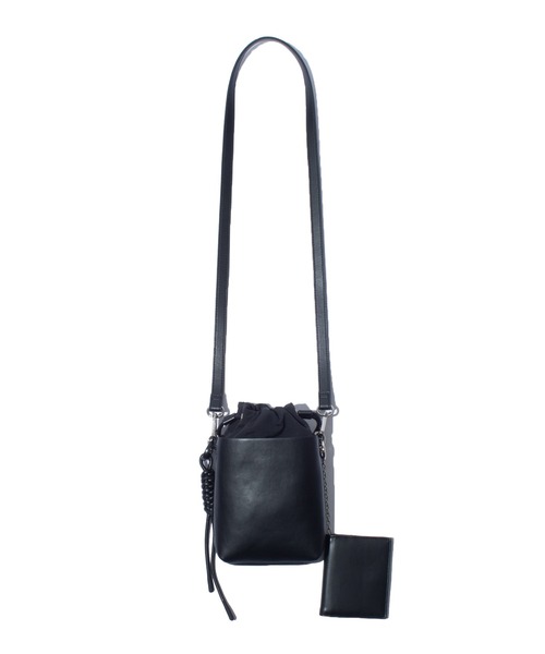 F/CE. (エフシーイー)の「F/CE. TECH LEATHER MODULAR POACH / エフシーイー テックレザー モジュラー ポーチ(ボディバッグ/ウエストポーチ・レディース・キナリ/ブラック・FREE)」の4枚目の写真