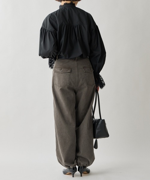 Whim Gazette(ウィムガゼット)の「ダックベイカーパンツ(その他パンツ・レディース・カーキ/モカ/ホワイト系その他・38/36)」の22枚目の写真