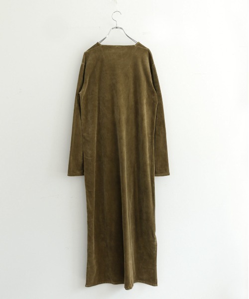 WALANCE(ワランス)の「COTTON VELOUR DEEP V-NECK DRESS(ワンピース・レディース・スミクロ/モーブ系/カーキ・FREE)」の9枚目の写真