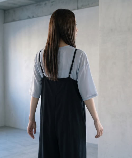 STYLE DELI(スタイルデリ)の「【BLK001】サラ落ちキャミオールインワン(サロペット/オーバーオール・レディース・ブラック・FREE)」の4枚目の写真