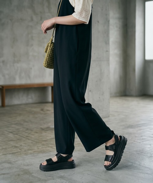 STYLE DELI(スタイルデリ)の「【BLK001】サラ落ちキャミオールインワン(サロペット/オーバーオール・レディース・ブラック・FREE)」の8枚目の写真