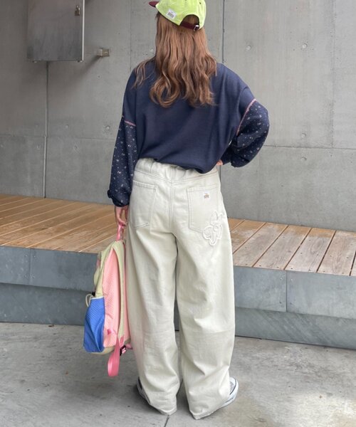 HELLO.SANFRANCISCO（ハローサンフランシスコ）の「【HELLO.SANFRANCISCO】フラワーコード刺繍ボリュームデニム（デニムパンツ・レディース・ベージュ/ブルー・SMALL/MEDIUM）」の10枚目の写真