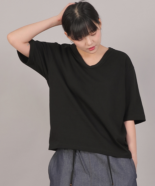 SAINTCREW(セントクルー)の「オーバーサイズ16sコットンVネック半袖TシャツRVM-8A11ブラック(Tシャツ/カットソー・レディース・その他・FREE)」の1枚目の写真