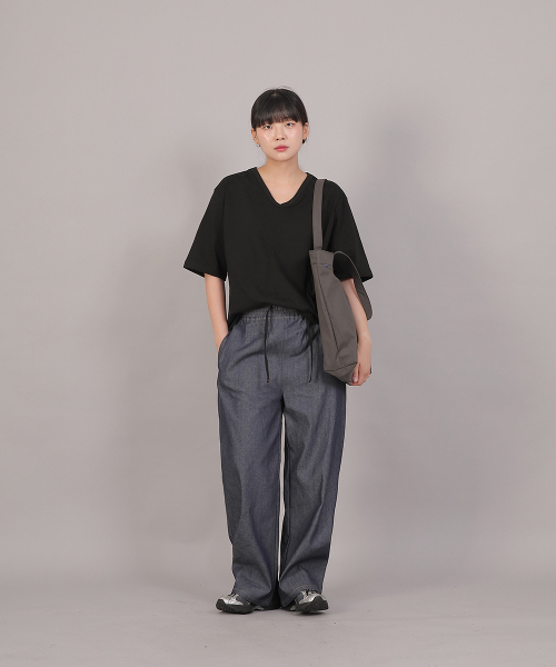 SAINTCREW(セントクルー)の「オーバーサイズ16sコットンVネック半袖TシャツRVM-8A11ブラック(Tシャツ/カットソー・レディース・その他・FREE)」の2枚目の写真