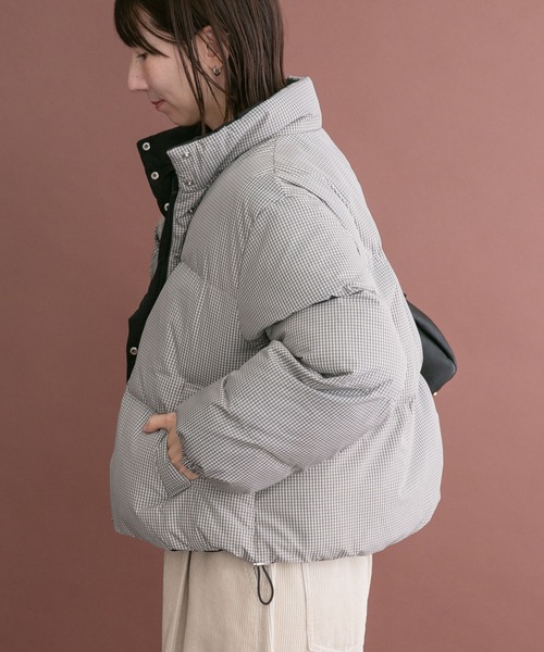 ITEMS URBANRESEARCH(アイテムズ アーバンリサーチ)の「中綿クロップドリバーシブルジャケット(ダウンジャケット/コート・レディース・ミント/ホワイト・FREE)」の3枚目の写真