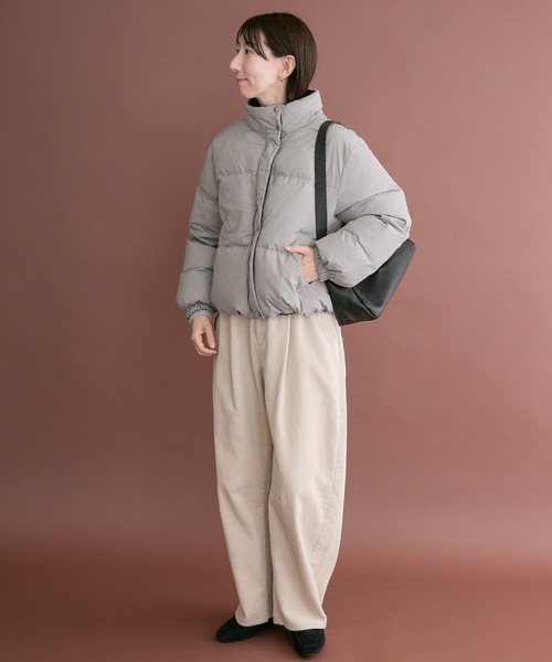 ITEMS URBANRESEARCH(アイテムズ アーバンリサーチ)の「中綿クロップドリバーシブルジャケット(ダウンジャケット/コート・レディース・ミント/ホワイト・FREE)」の5枚目の写真