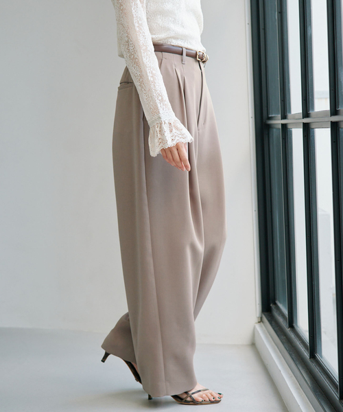 IENA(イエナ)の「アーチタックパンツ(その他パンツ・レディース・ピンク/グレー/ベージュ・36/38/34)」の15枚目の写真