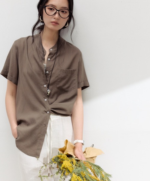 JOCOSA(ジョコサ)の「リネン混 シアーシャツ(シャツ/ブラウス・レディース・ライトブルー/レモンイエロー/ブラウン/ホワイト・L/M)」の2枚目の写真