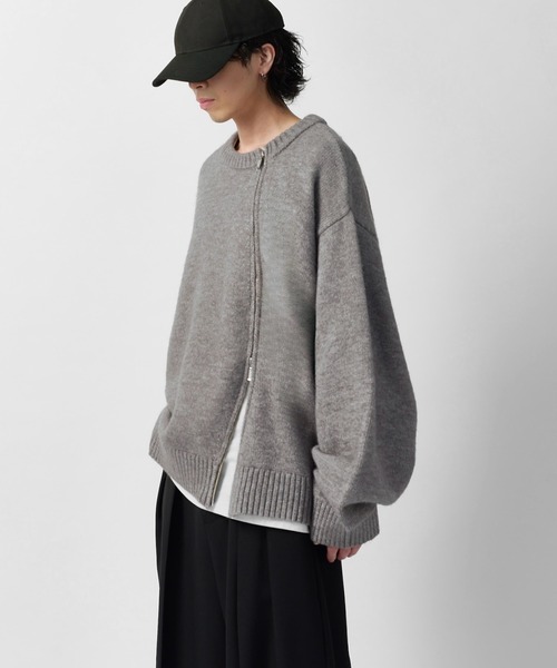 Lui's(ルイス)の「【Neucon】TWIST-ZIP DESIGN OVER KNIT / ツイストジップデザインオーバーニット(ニット/セーター・メンズ・グレー/ネイビー/ブラック・2/1)」の16枚目の写真