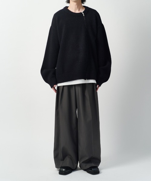 Lui's(ルイス)の「【Neucon】TWIST-ZIP DESIGN OVER KNIT / ツイストジップデザインオーバーニット(ニット/セーター・メンズ・グレー/ネイビー/ブラック・2/1)」の10枚目の写真