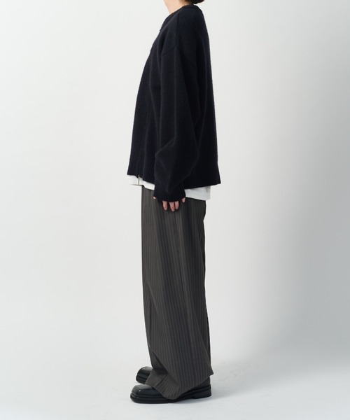 Lui's(ルイス)の「【Neucon】TWIST-ZIP DESIGN OVER KNIT / ツイストジップデザインオーバーニット(ニット/セーター・メンズ・グレー/ネイビー/ブラック・2/1)」の12枚目の写真