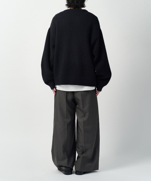 Lui's(ルイス)の「【Neucon】TWIST-ZIP DESIGN OVER KNIT / ツイストジップデザインオーバーニット(ニット/セーター・メンズ・グレー/ネイビー/ブラック・2/1)」の13枚目の写真