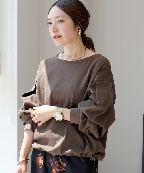 Aletta vita(アレッタビータ)の「バスクボートネック裾ドロストプルオーバー(Tシャツ/カットソー・レディース・ブラウン/オフホワイト/ブラック・M)」の1枚目の写真