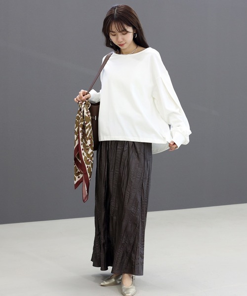 Aletta vita(アレッタビータ)の「バスクボートネック裾ドロストプルオーバー(Tシャツ/カットソー・レディース・ブラウン/オフホワイト/ブラック・M)」の16枚目の写真