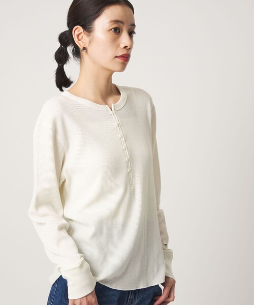 HANES(ヘインズ)の「【別注】<Hanes×CITEN>ワッフルヘンリートップ(Tシャツ/カットソー・レディース・ホワイト/レッド/ダークブラウン・FREE)」の2枚目の写真