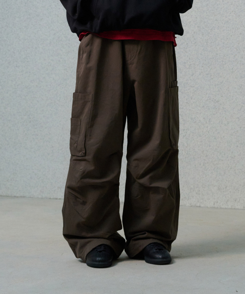 DESIRED(デシレッド)の「マルチポケットワイドカーゴパンツ-FESK2201B08(その他パンツ・レディース・ブラウン・MEDIUM/LARGE/X-LARGE)」の1枚目の写真