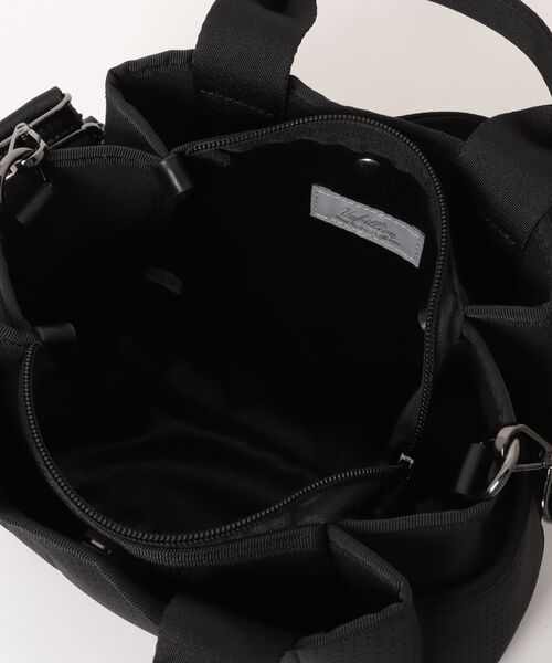 cache cache(カシュ カシュ)の「カシュカシュ cachecache / ネオプレーンパンチング2wayトートS(トートバッグ・レディース・グレー/アイボリー/ブラック・FREE)」の6枚目の写真