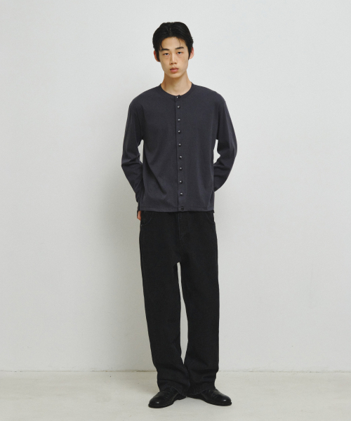ENDOOR（エンドア）の「CADENCE フィンガーホールカーディガン（ダークグレー）（カーディガン/ボレロ・レディース・ダークグレー・LARGE/MEDIUM）」の2枚目の写真