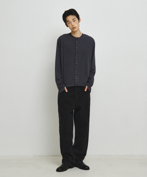 ENDOOR（エンドア）の「CADENCE フィンガーホールカーディガン（ダークグレー）（カーディガン/ボレロ・レディース・ダークグレー・LARGE/MEDIUM）」の3枚目の写真