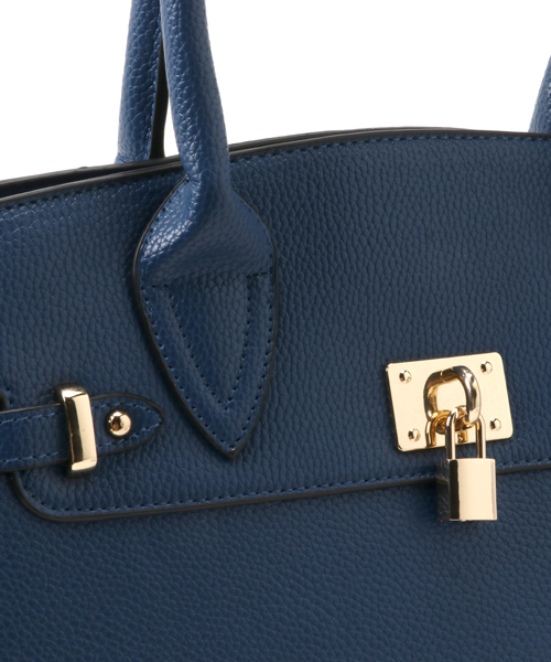 PLAIN CLOTHING（プレーンクロージング）の「【再入荷】フロントキーハンドバッグ【PLAIN CLOTHING】（ハンドバッグ・レディース・ベージュ/ネイビー/グレー/レッド/キャメル/カーキ/ブラック・FREE）」の10枚目の写真