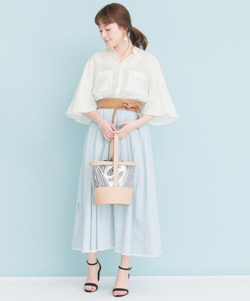 URBAN RESEARCH（アーバンリサーチ）の「UR フレアスリーブシャツ（シャツ/ブラウス・レディース・オフホワイト/ベージュ/ライトブルー・FREE）」の5枚目の写真