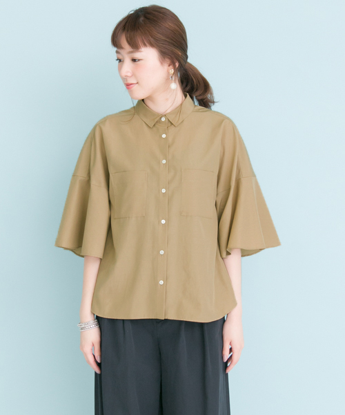 URBAN RESEARCH（アーバンリサーチ）の「UR フレアスリーブシャツ（シャツ/ブラウス・レディース・オフホワイト/ベージュ/ライトブルー・FREE）」の11枚目の写真