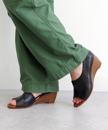 BUENO （ブエノ） / 本革 オープントゥサイドカットサンダル J2410