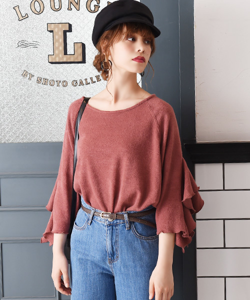 Luz Llena(ラズレナ)の「変形フレアスリーブ・ニットソートップス(ニット/セーター・レディース・ネイビー/マスタード/ピンク・MEDIUM)」の6枚目の写真