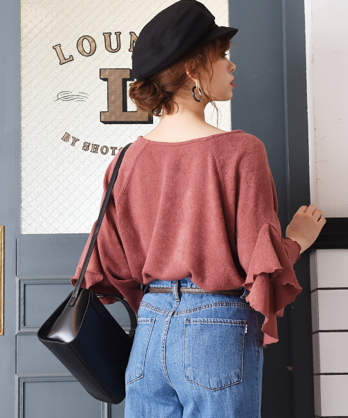 Luz Llena(ラズレナ)の「変形フレアスリーブ・ニットソートップス(ニット/セーター・レディース・ネイビー/マスタード/ピンク・MEDIUM)」の7枚目の写真