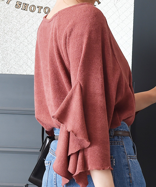 Luz Llena(ラズレナ)の「変形フレアスリーブ・ニットソートップス(ニット/セーター・レディース・ネイビー/マスタード/ピンク・MEDIUM)」の5枚目の写真