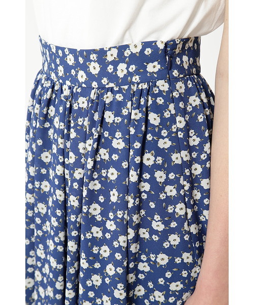 JILL STUART（ジルスチュアート）の「◆【WEB限定】シーラフラワースカート（スカート・レディース・ブラック/ブルー・2/4）」の4枚目の写真