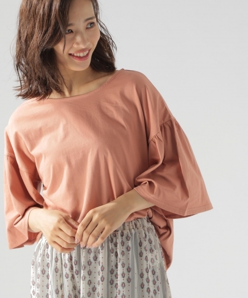 BAYFLOW（ベイフロー）の「GOOD PRICE／バッククロスフレアトップス（Tシャツ/カットソー・レディース・ブラック/オフホワイト/ピンク/ブルー・SMALL/MEDIUM）」の8枚目の写真