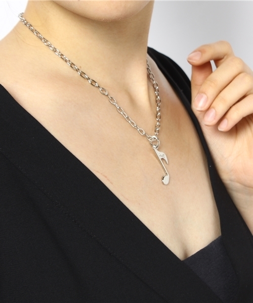 MILK（ミルク）の「melodyネックレス（ネックレス・レディース・シルバー×ブラック/シルバー・FREE）」の3枚目の写真