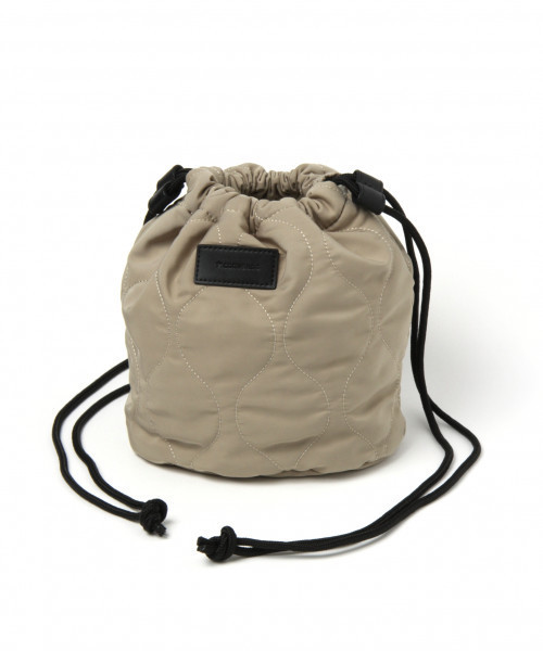 CONVERSE（コンバース）の「【CONVERSE(コンバース)】ヒョウタンキルト巾着バッグ（ショルダーバッグ・レディース・チャコール/ブラック/ベージュ・FREE）」の17枚目の写真