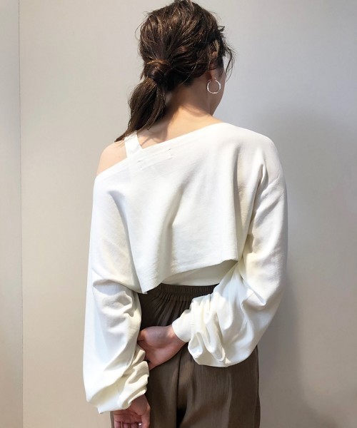 TODAYFUL（トゥデイフル）の「シルキーアンサンブルニット（ニット
