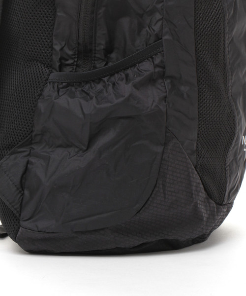 THE NORTH FACE（ザノースフェイス）の「【THE NORTH FACE(ザノースフェイス)】FLYWEIGHT（バックパック/リュック・レディース・ブラック・FREE）」の15枚目の写真