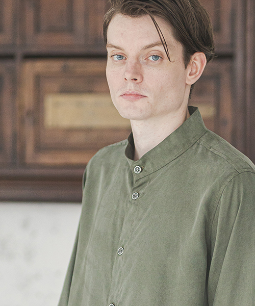 d3d5（ディースリーディーファイブ）の「ms3926-ノーカラーシャツ（シャツ/ブラウス・メンズ・グレー/カーキ・FREE）」の14枚目の写真