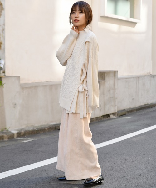 Ambre Neige（アンブルネージュ）の「ハイネックケーブルサイドリボン