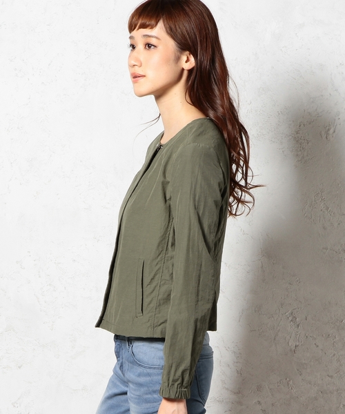 green label relaxing（グリーンレーベルリラクシング）の「GT HandWashable ダンプブルゾン ◆（ブルゾン・レディース・ダークグリーン/コバルトブルー・36/40/38）」の15枚目の写真