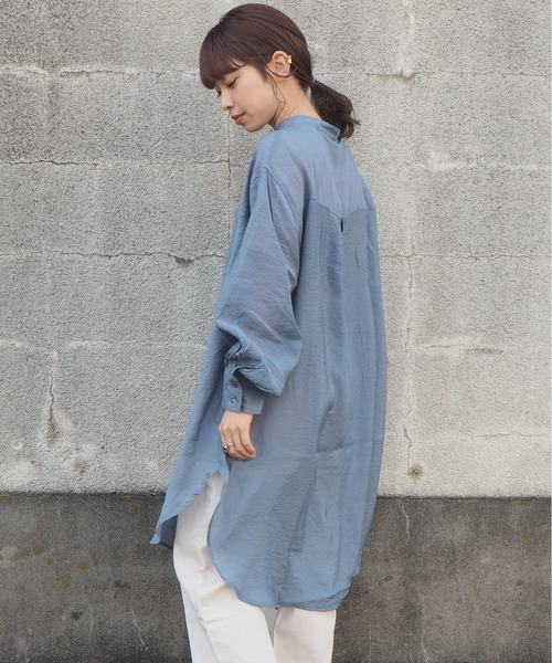 tiptop(ティップトップ)の「シアーバンドカラーシャツチュニック(シャツ/ブラウス・レディース・ブルー/オフホワイト/グリーン・FREE)」の5枚目の写真