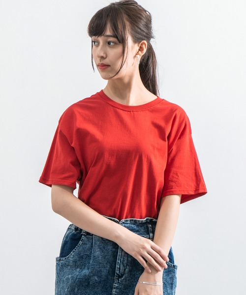 FRUIT OF THE LOOM(フルーツオブザルーム)の「FRUIT OF THE LOOM フルーツオブザルーム 半袖Tシャツ(Tシャツ/カットソー・メンズ・ブラウン/パープル/ラベンダー/杢グレー/ブルー/ヘザーチャコール/ワイン/カーキ/グリーン/ブラック/ネイビー/ホワイト/ライトベージュ/オレンジ/ライトブルー/イエロー/チャコール/レッド/アッシュ・L/M/S/XL)」の2枚目の写真